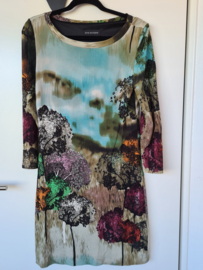 Ana Alcazar jurk. Mt. 40, All over print.