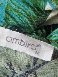 Ambika zomerjurk. Maat M. Bladerenprint.
