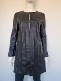 Marella vest/jasje. Maat 38, Zwart/vegan leer.