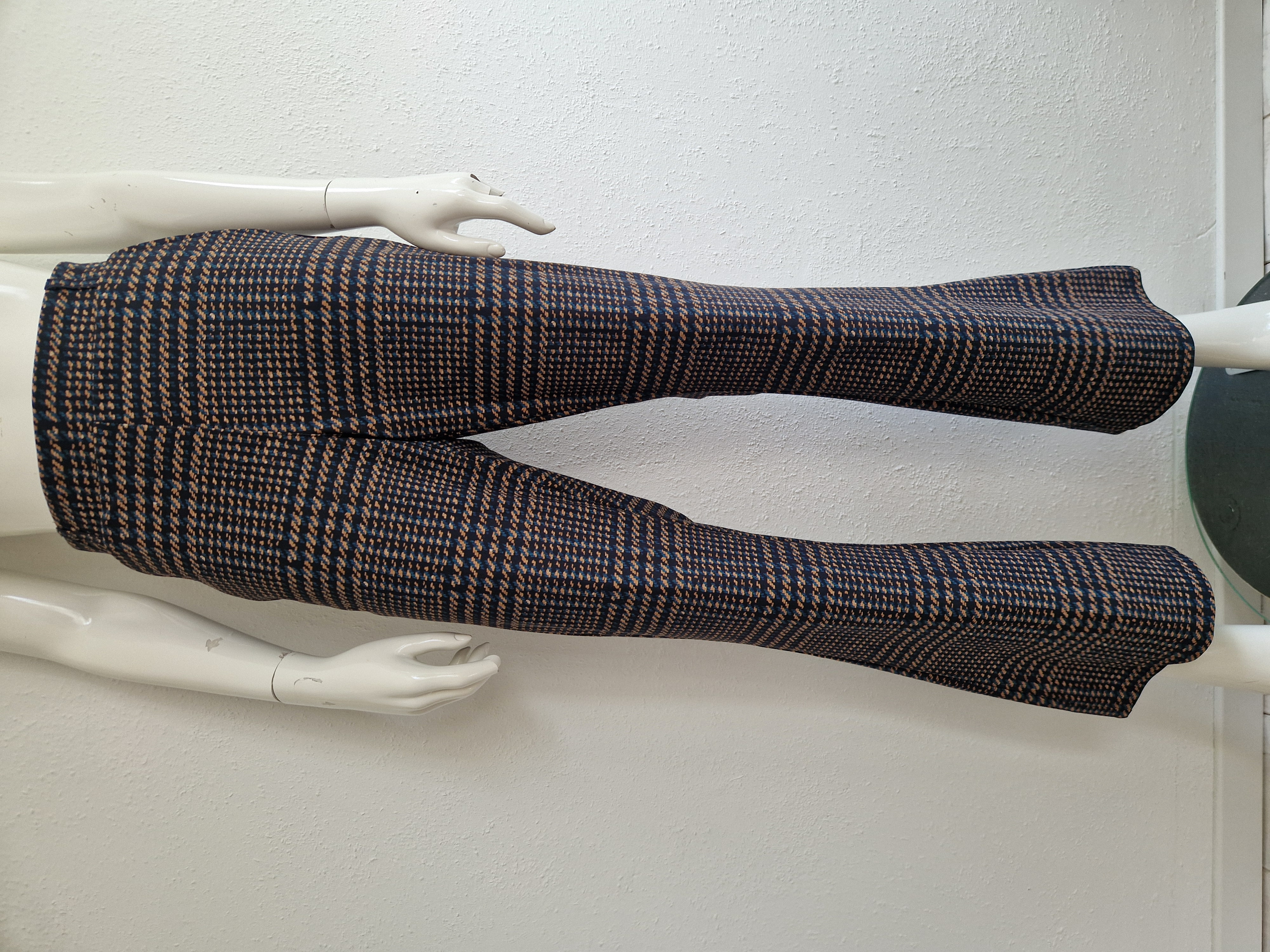 Studio Anneloes flared pantalon. Maat L. Grijs/bruin.