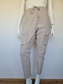 Penn & Ink cargo pantalon. Maat 44. Beige.