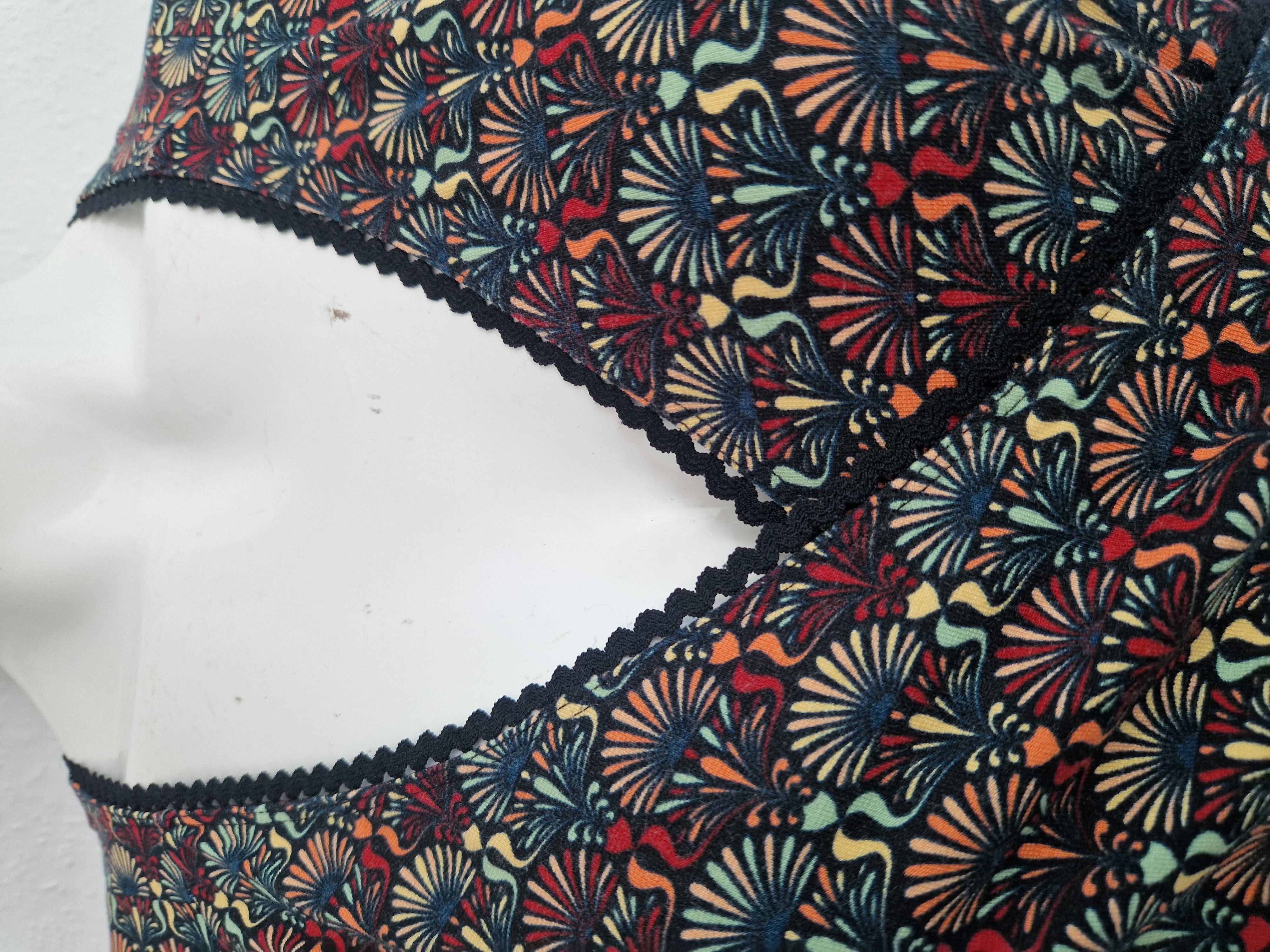 King Louie cross dress jurk. Maat M. Print.