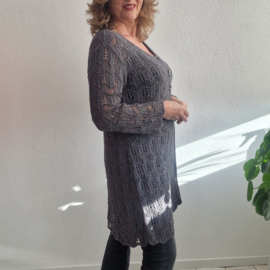 Grijs gehaakt vest. Maat M. Grijs