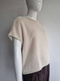 Beate Heymann spencer. Maat 40, Crème/faux fur.