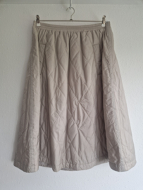 Project AJ117 gewatteerde midi rok in zandkleur. Maat XL
