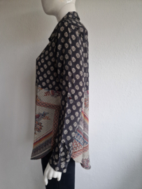 Tolani blouse. Maat M. Print/zijde.
