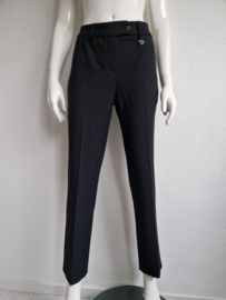 Limited Edition krijtstreep pantalon. Maat 40. Offblack/grijs.