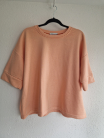 Azzurro oversized T-shirt. Maat OS. Perzik