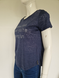 Catwalk Junkie t-shirt. Maat M. Blauw/tekst