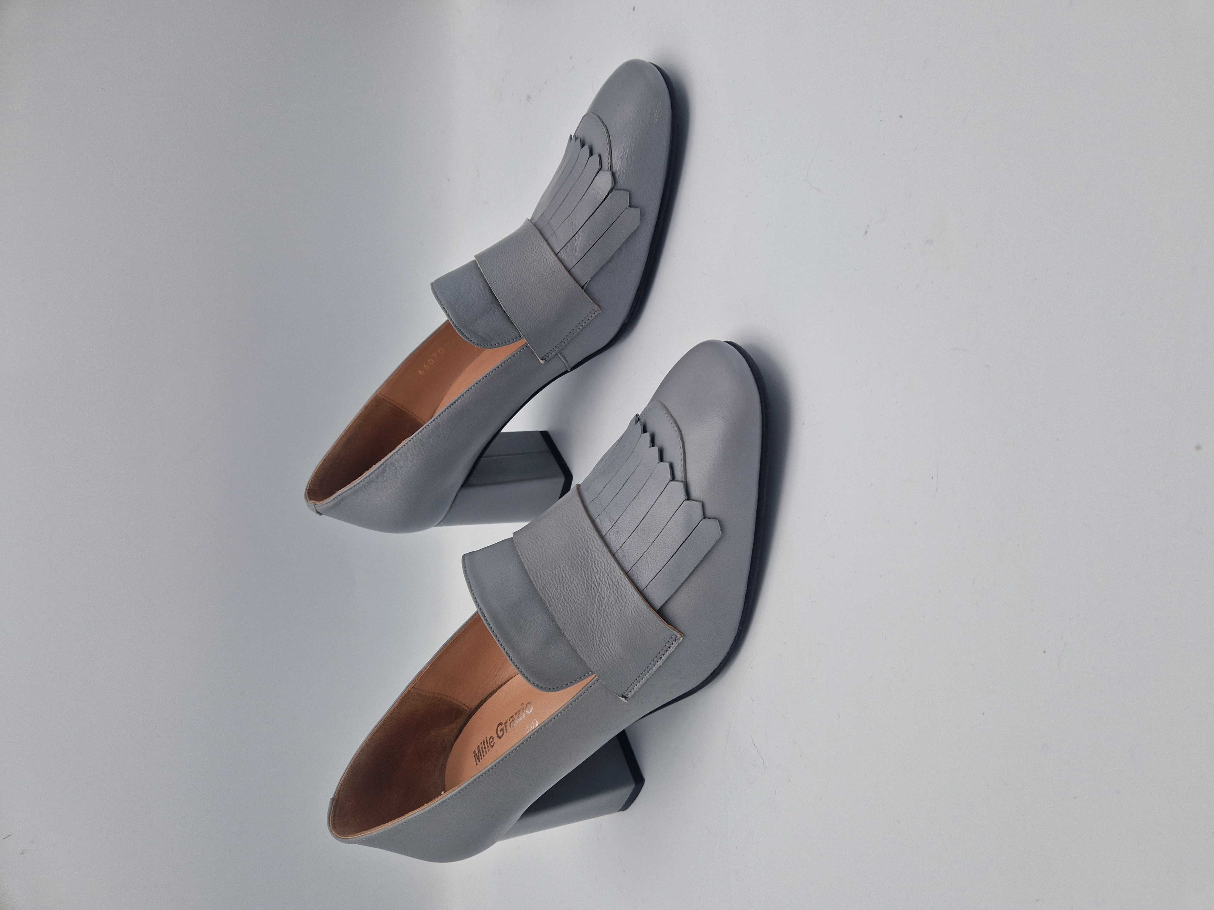 Mille Grazie pumps. Maat 41, Grijs/leer