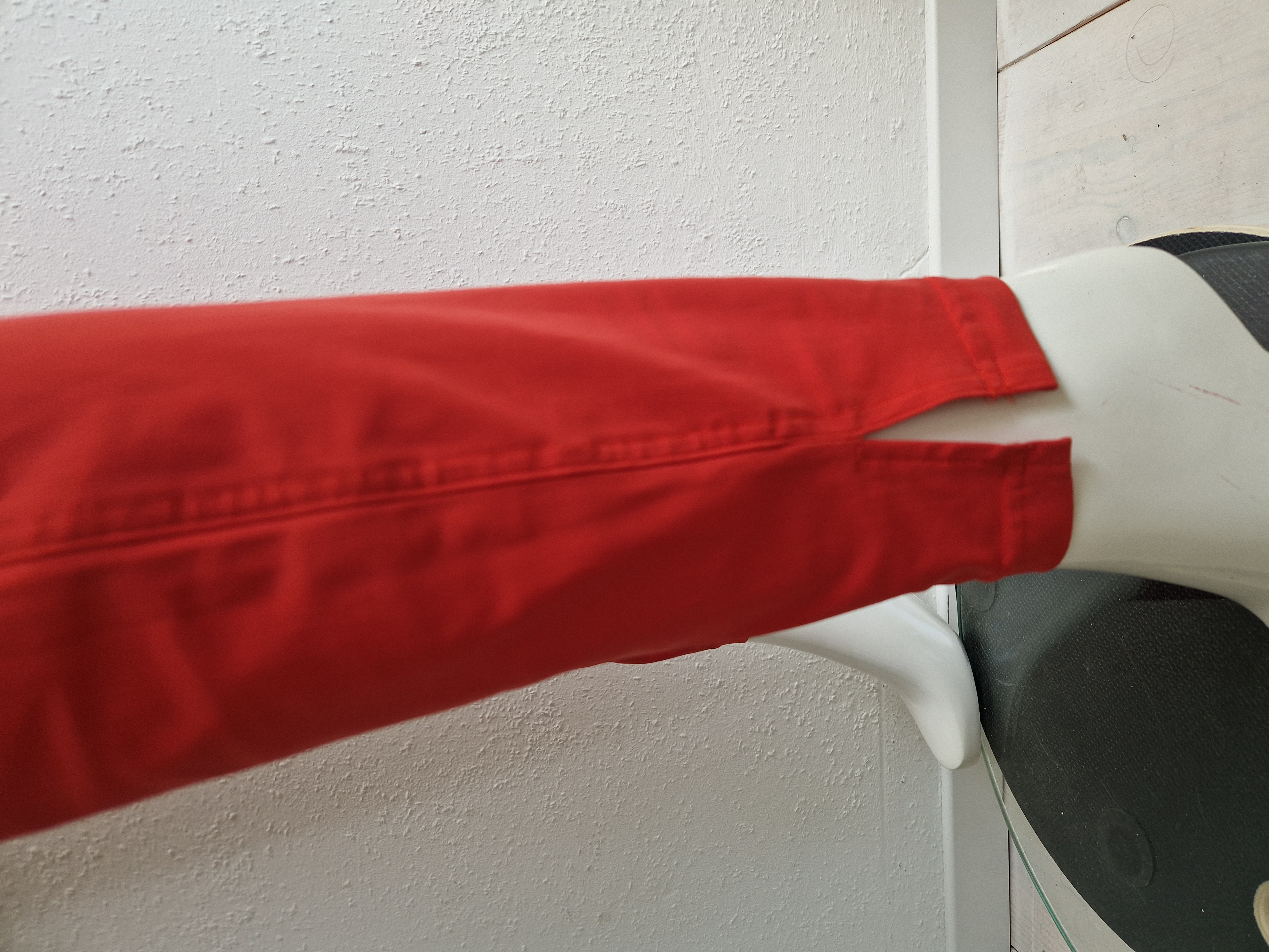 Studio Anneloes pantalon. Maat M. Rood/travelstof.