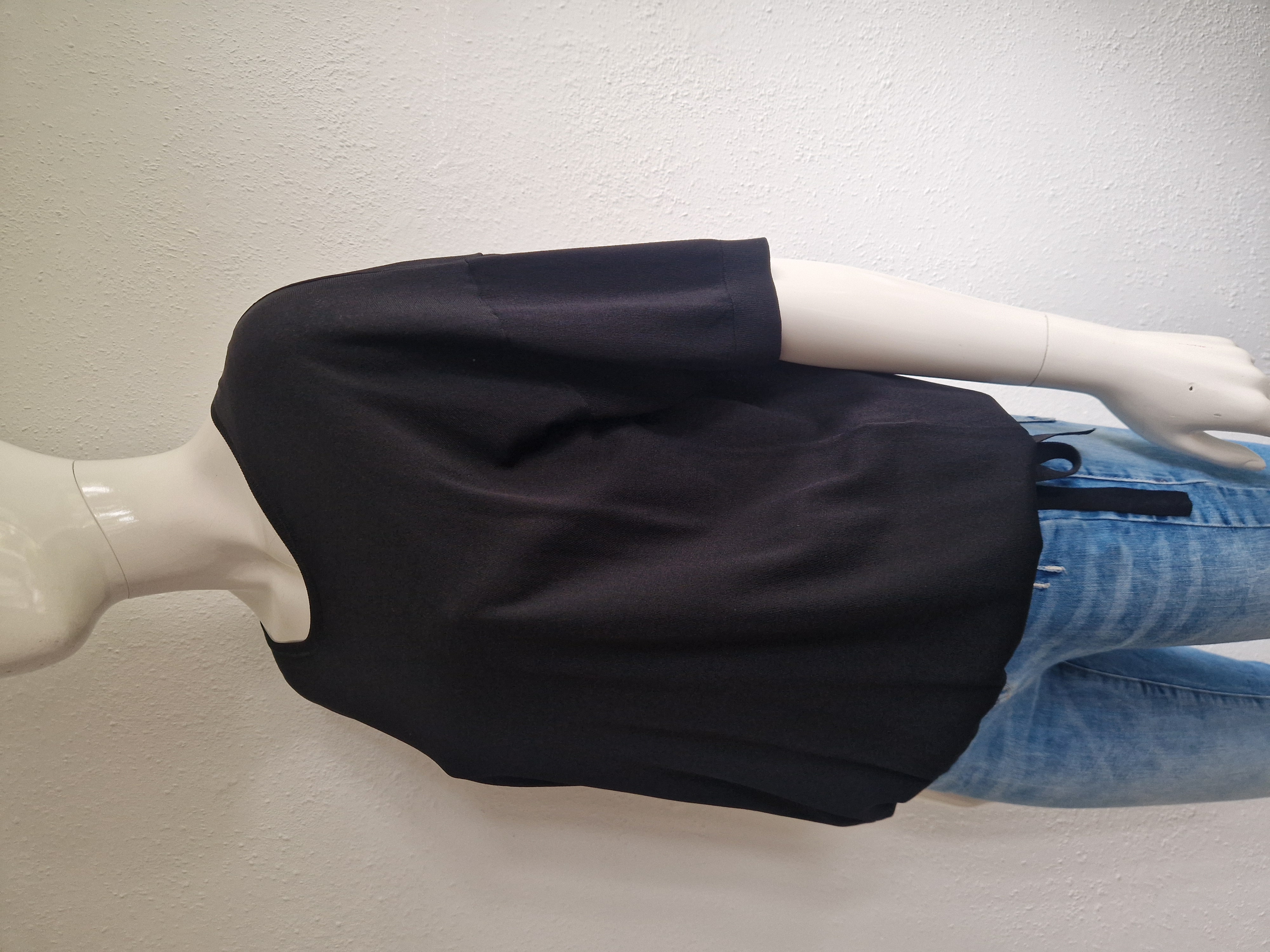 FFC top. Maat M. Zwart