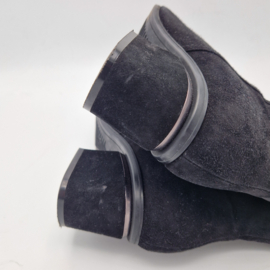 Marcos Nalini enkellaarsjes. Maat 41, Zwart/suède.