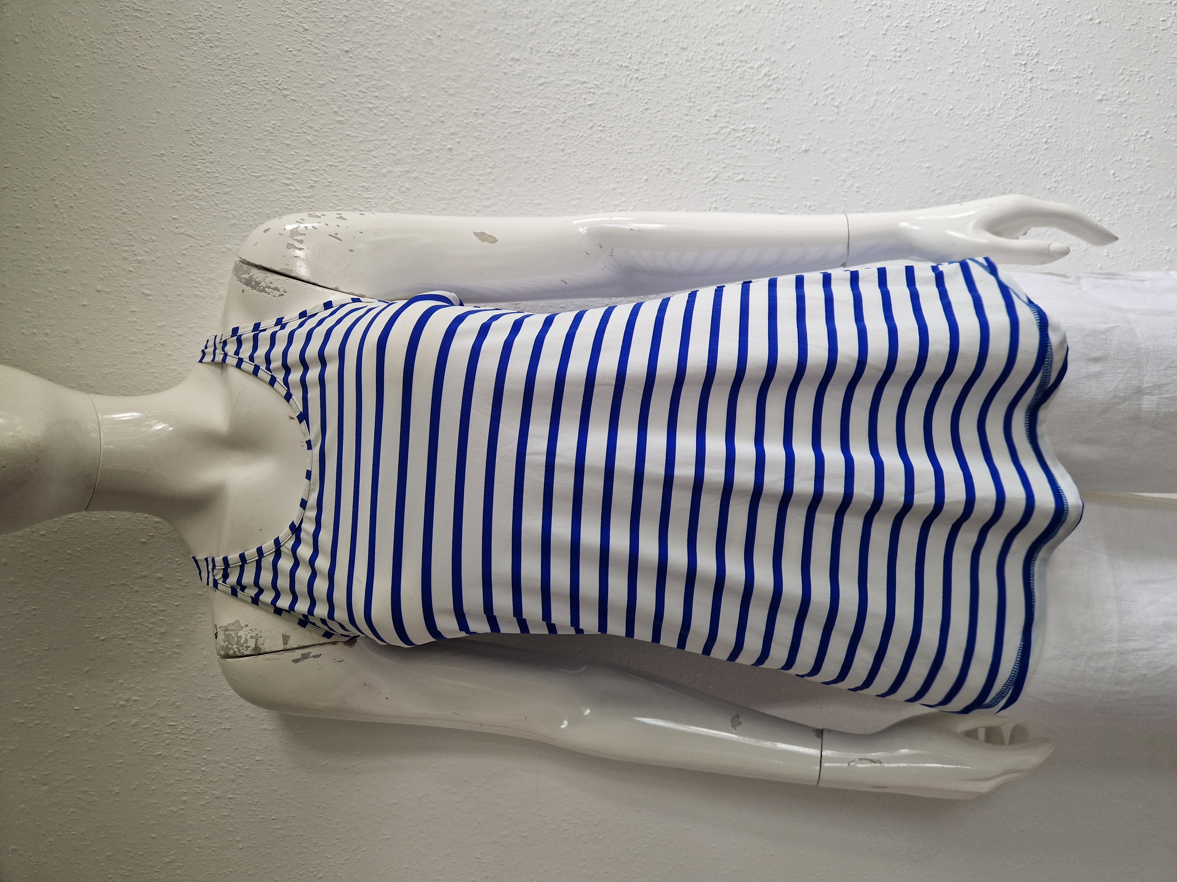 Studio Anneloes wrapper. Maat L.Blauw/wit/gestreept