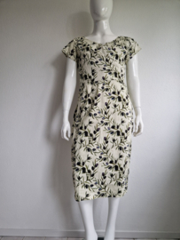 Vintage look jurk. Maat 42, Crème/olijvenprint.
