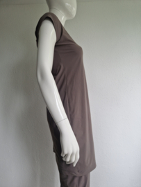 TrixenRees set (broek en shirt) Puk & Pau. Maat M. Taupe/travelstof.