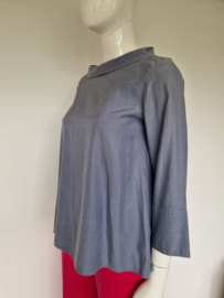 COS top lichtblauw-grijs. Maat 38