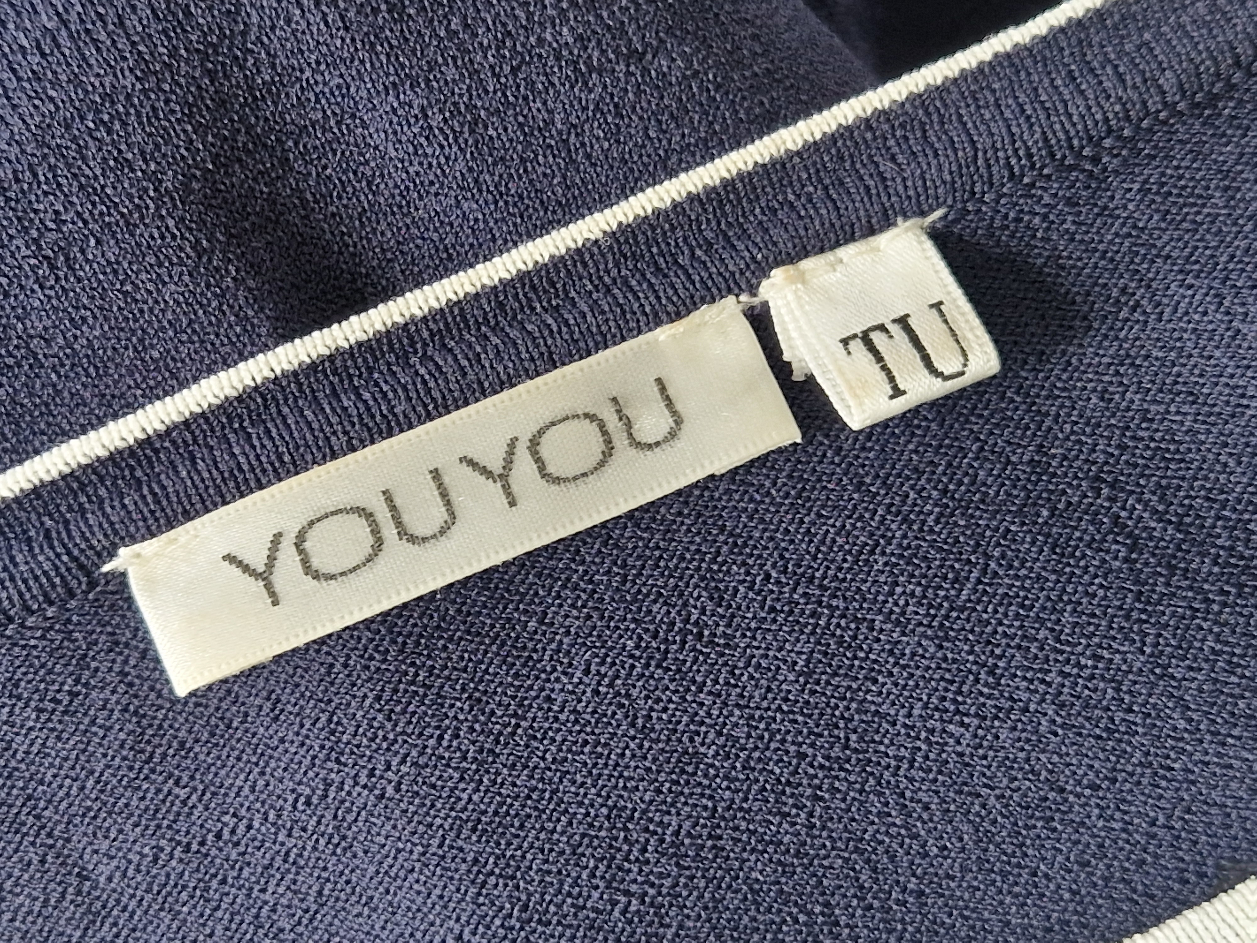 YouYou pullover. Maat M. Donkerblauw/hartjes.