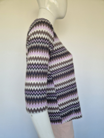 RIANI top met zigzag dessin. Maat 40.