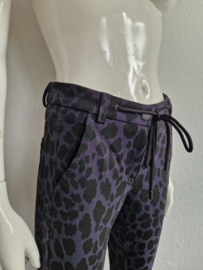 Cambio pantalon Jamie. Maat 34, Blauw/zwart.