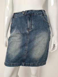 Anna van Toor denim rok. Mt. 42. Blauw.