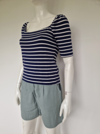 L.K. Bennett London top. Maat S. Blauw/wit gestreept.