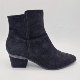 Marcos Nalini enkellaarsjes. Maat 41, Zwart/suède.