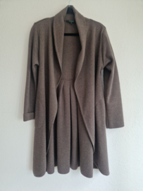 Tinde vestjas. Maat M. Taupe.