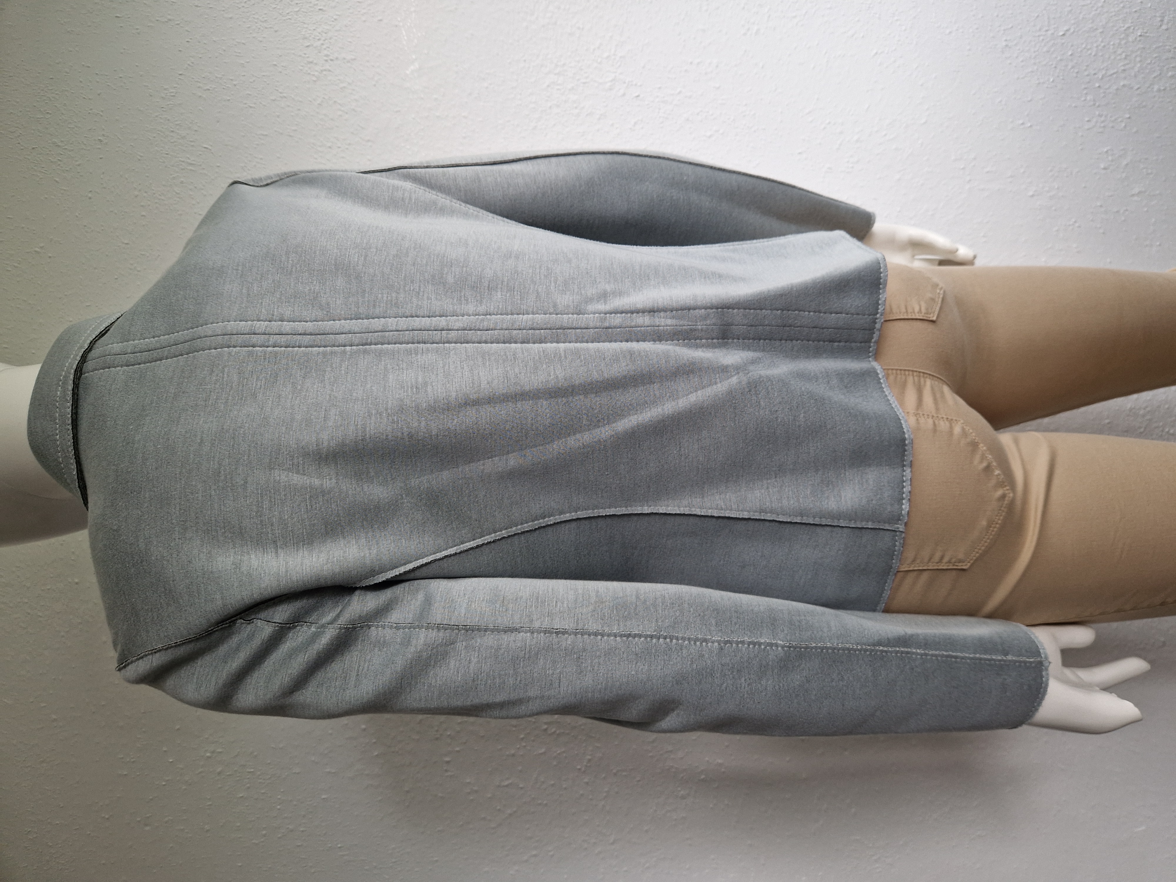 Luisa Cerano blazer. Mt. 40. Grijs/blauw