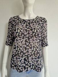 Another Label blouse. Maat M. Bloemenprint.