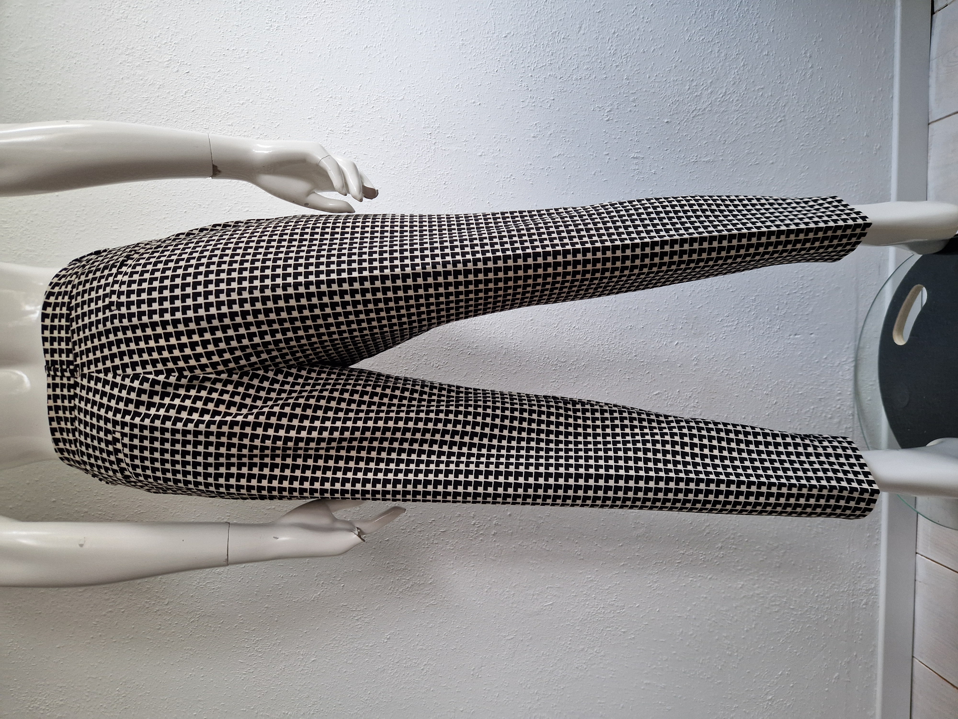 Max Mara Weekend cropped pantalon. Maat 40. Zwart/wit.