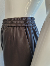 Femmes du Sud vegan rok Ninette. Maat M. Bruin.