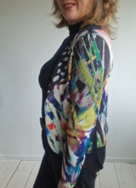 Lizzy & Coco reversible jasje. Maat M. Kleurrijke print