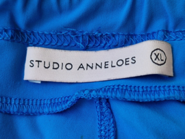 Studio Anneloes shorts. Maat XL. Blauw/travelstof.