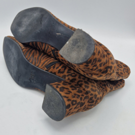Lilian enkellaarsjes. Maat 41. Cognac/zebraprint.