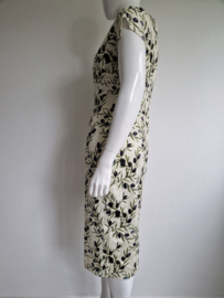 Vintage look jurk. Maat 42, Crème/olijvenprint.