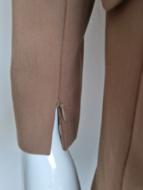 Summum blazer met klepzakken. Maat 34, Abrikoos
