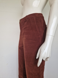 By-Bar Leila Velvet Twill pant. Mt. L. Bruin.