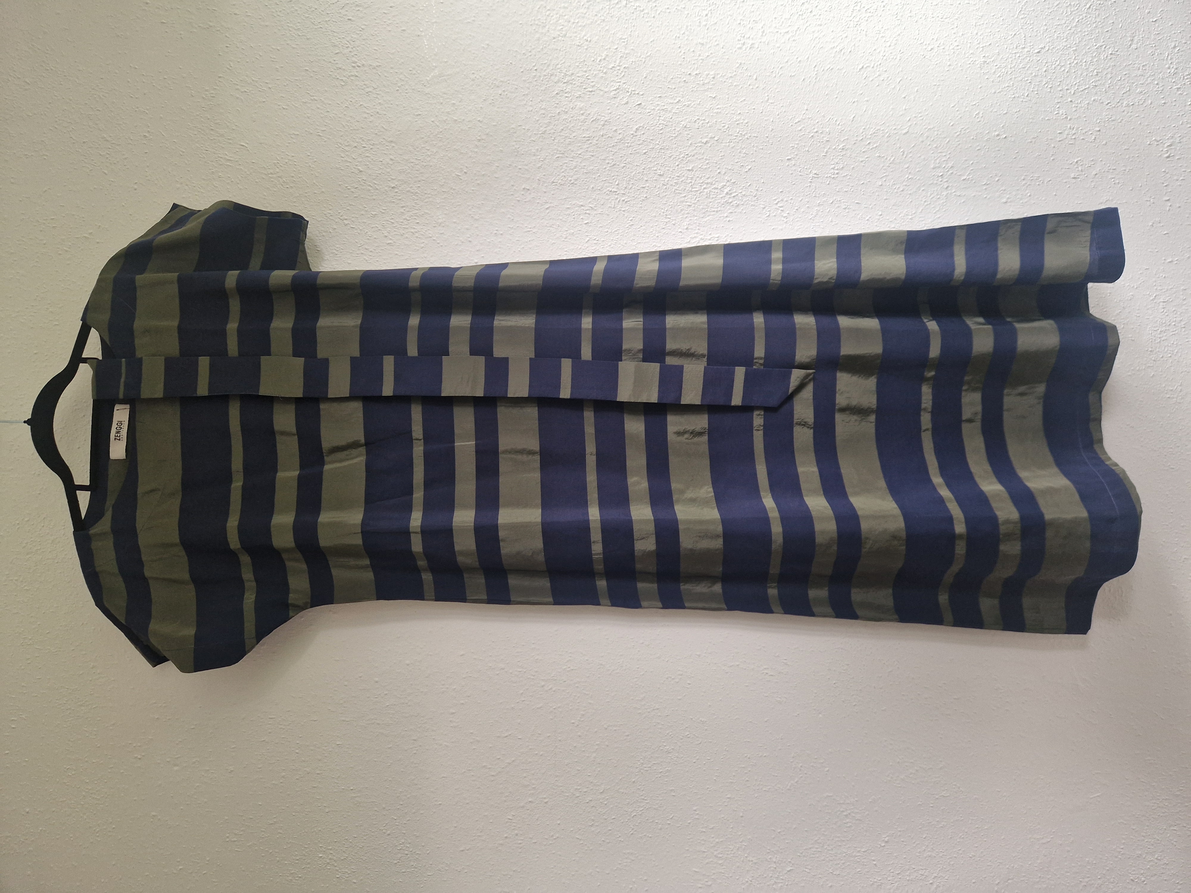 Zenggi maxi dress. Maat 2, Groen/blauw/gestreept.