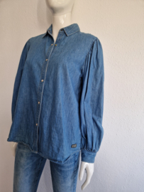 Scotch & Soda jeansblouse met pofmouwen. Maat S. Blauw.