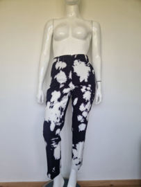 Claudia Sträter pantalon. Maat 40,Zwart/wit.