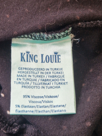 King Louie cross dress. Maat M. Zwart/stippenprint.