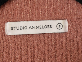 Studio Anneloes vest. Maat S. Oudroze/lurex.