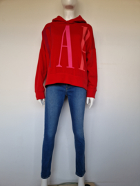 GAP hoodie. Maat L. Rood