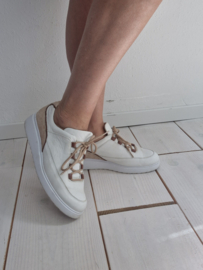 Lerora sneakers. Maat 40, Crème/leer.