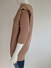 City Chic pullover. Maat 14, Lichtbruin.
