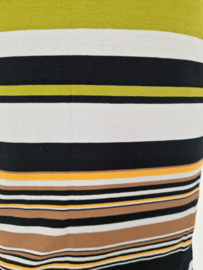 Marc Cain set. (top en rok). Maat 38,