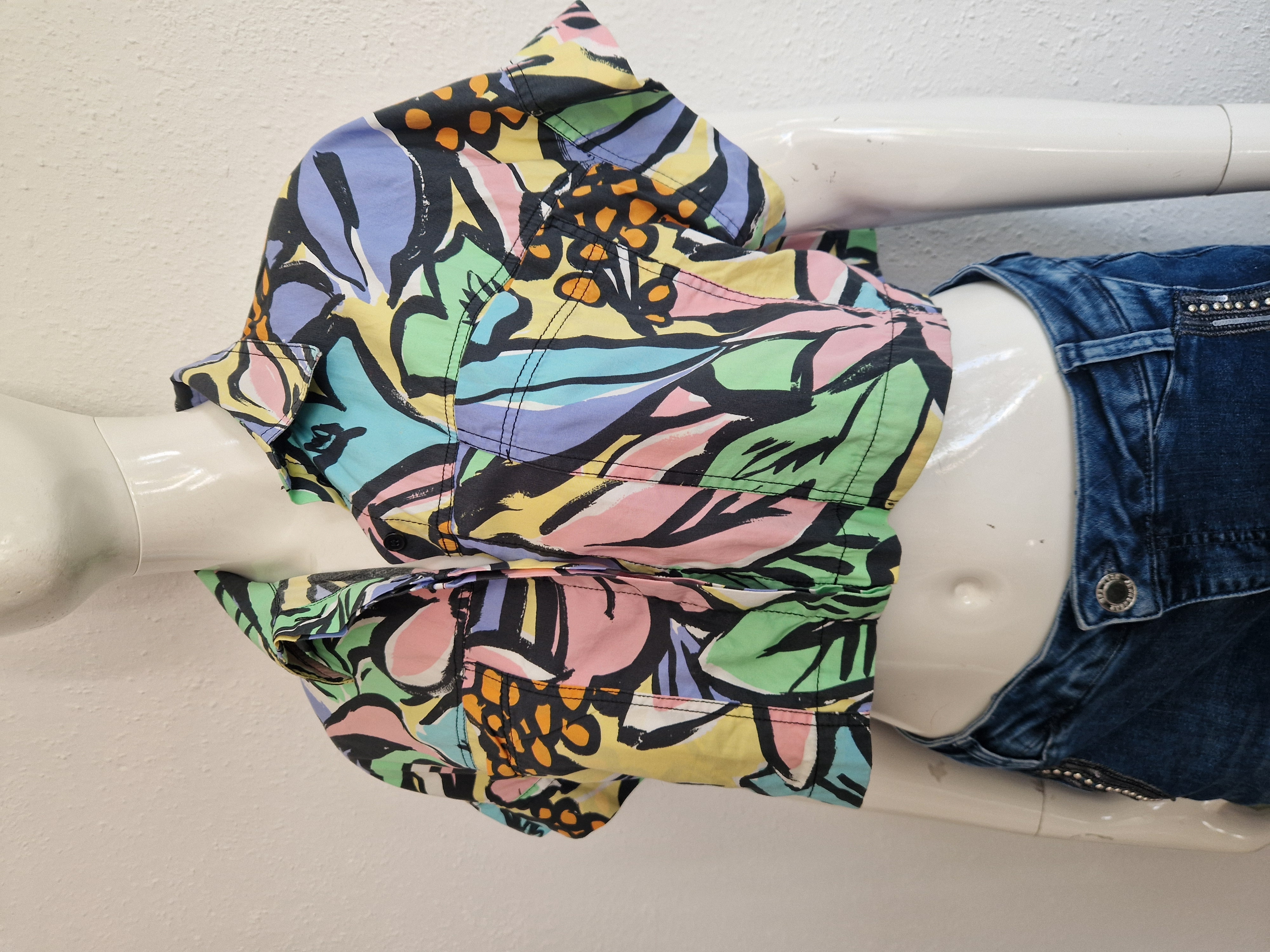 Zara cropped blouse. Maat M. All over print.