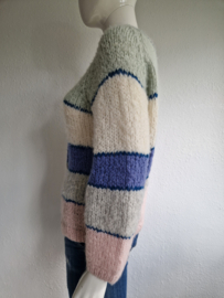 INTI vest. Maat M. Gestreept/baby alpaca.