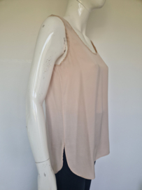 Marc Aurel premium top. Maat 38. Nude.